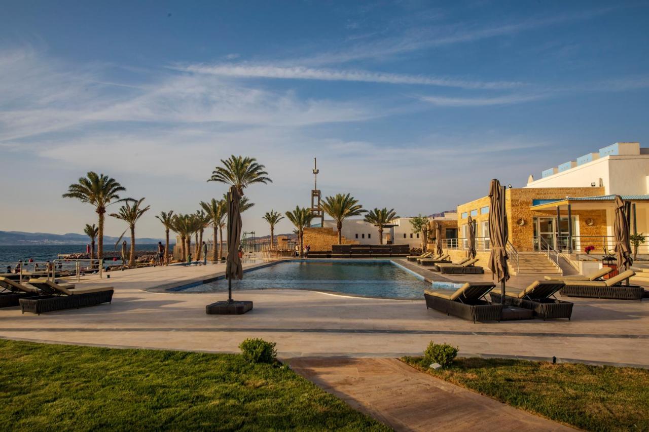 Luxotel Aqaba Beach Resort & Spa Only 15 Years Plus Buitenkant foto